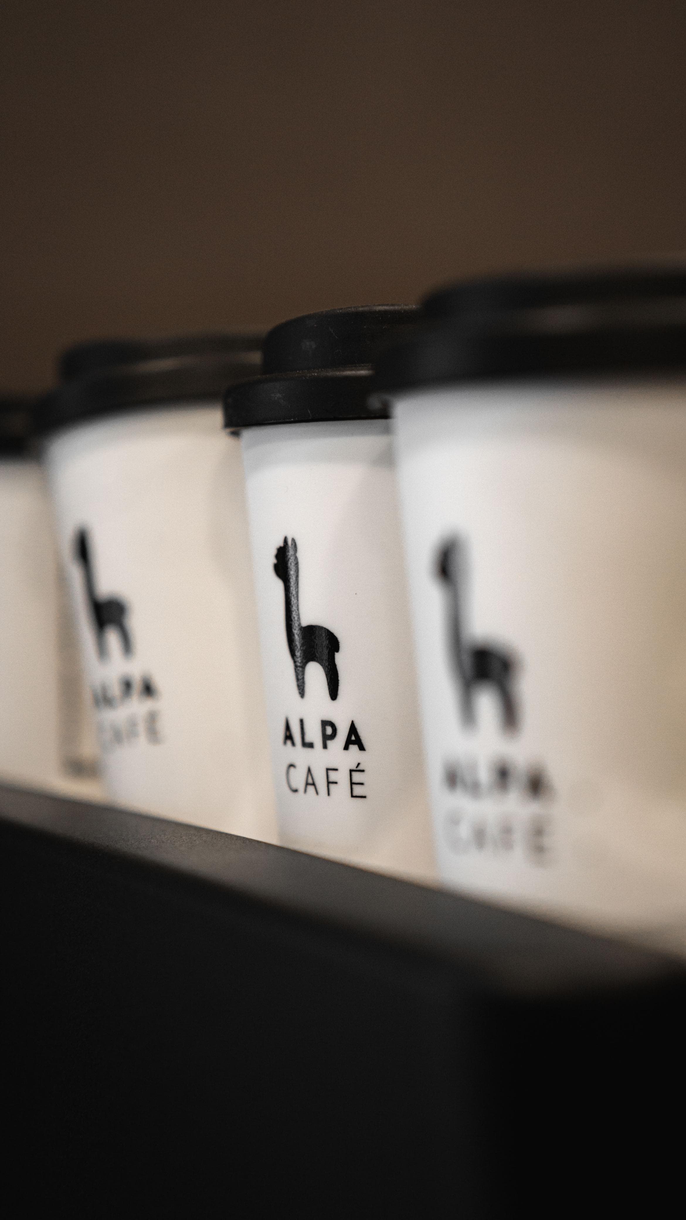 Vasos con el logo de ALPA CAFÉ®